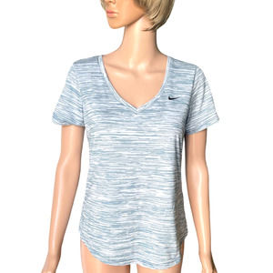 Nike Activity Shirt Women Sz S Gently used